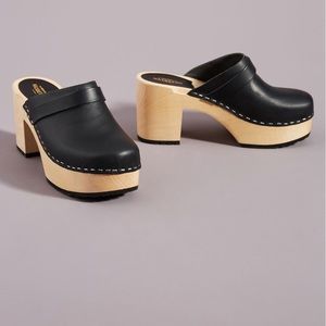 Swedish Hasbeens Louise platform black clogs